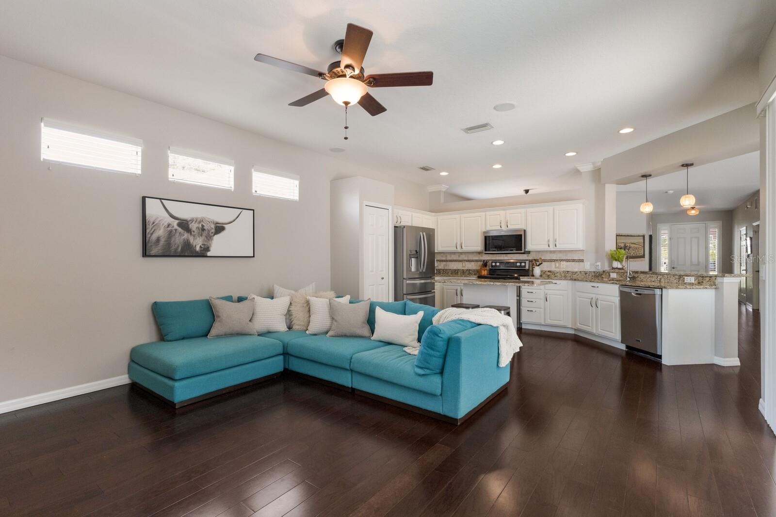 6523 BLUE GROSBEAK CIR