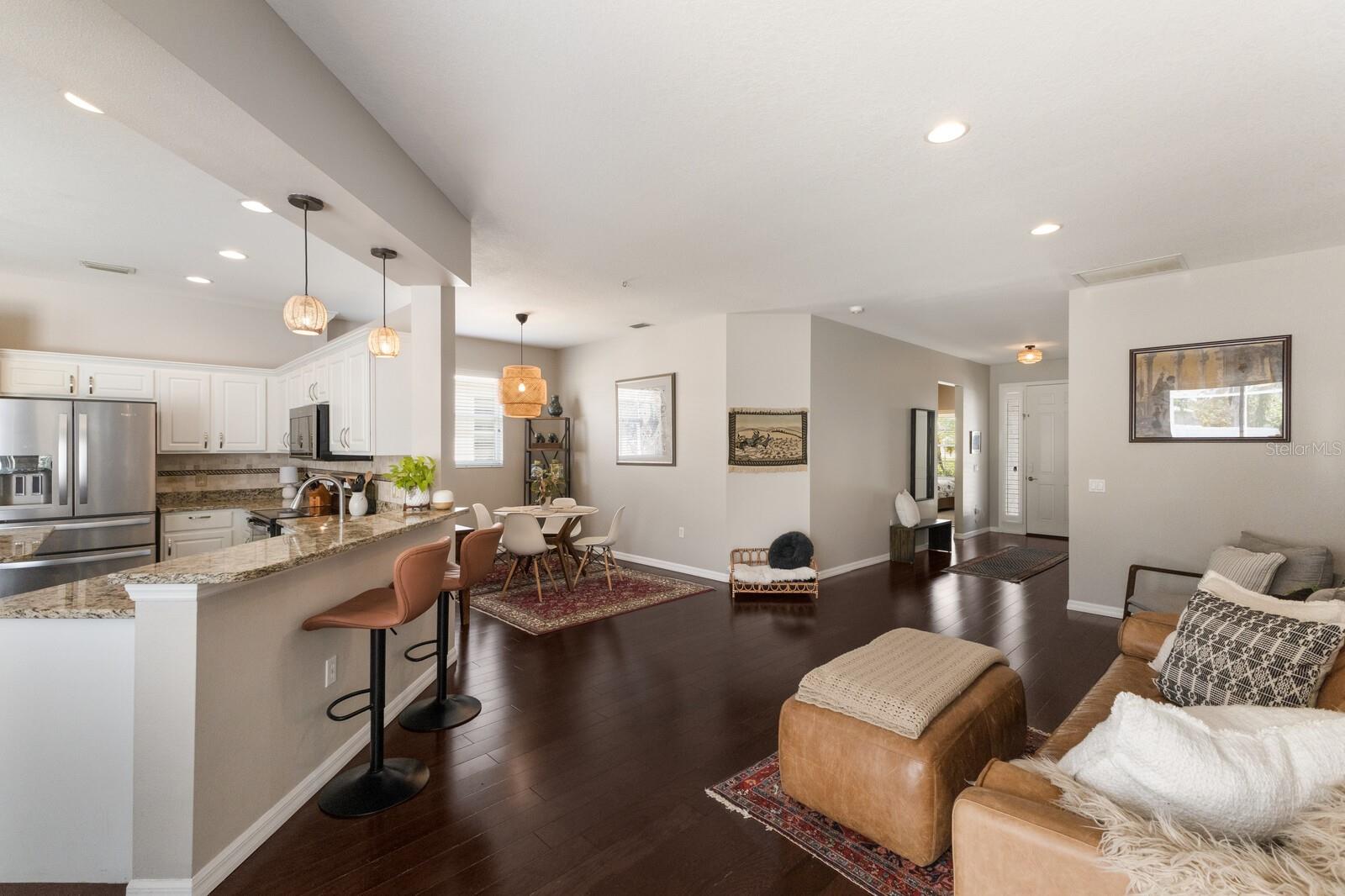 6523 BLUE GROSBEAK CIR