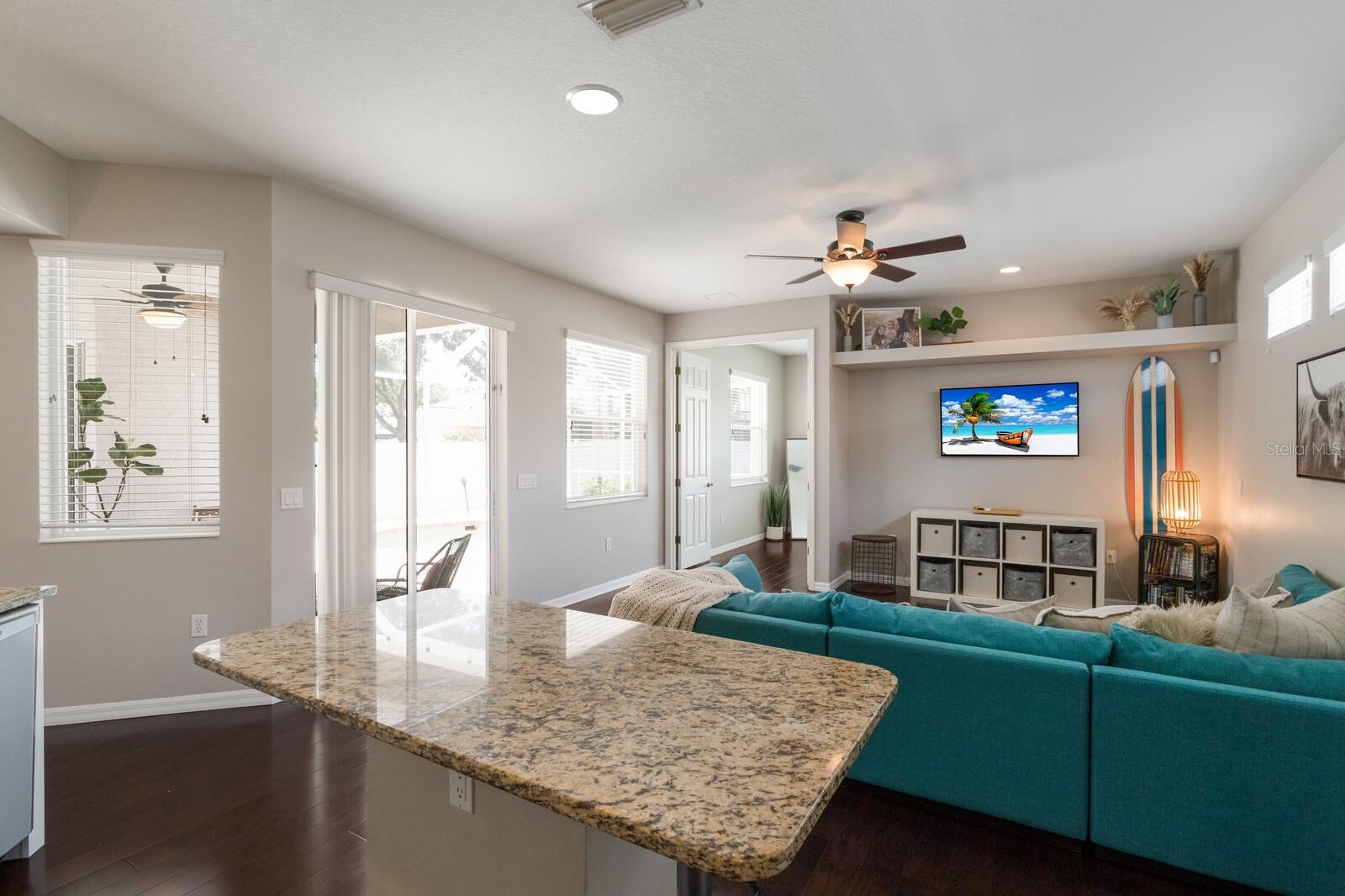 6523 BLUE GROSBEAK CIR