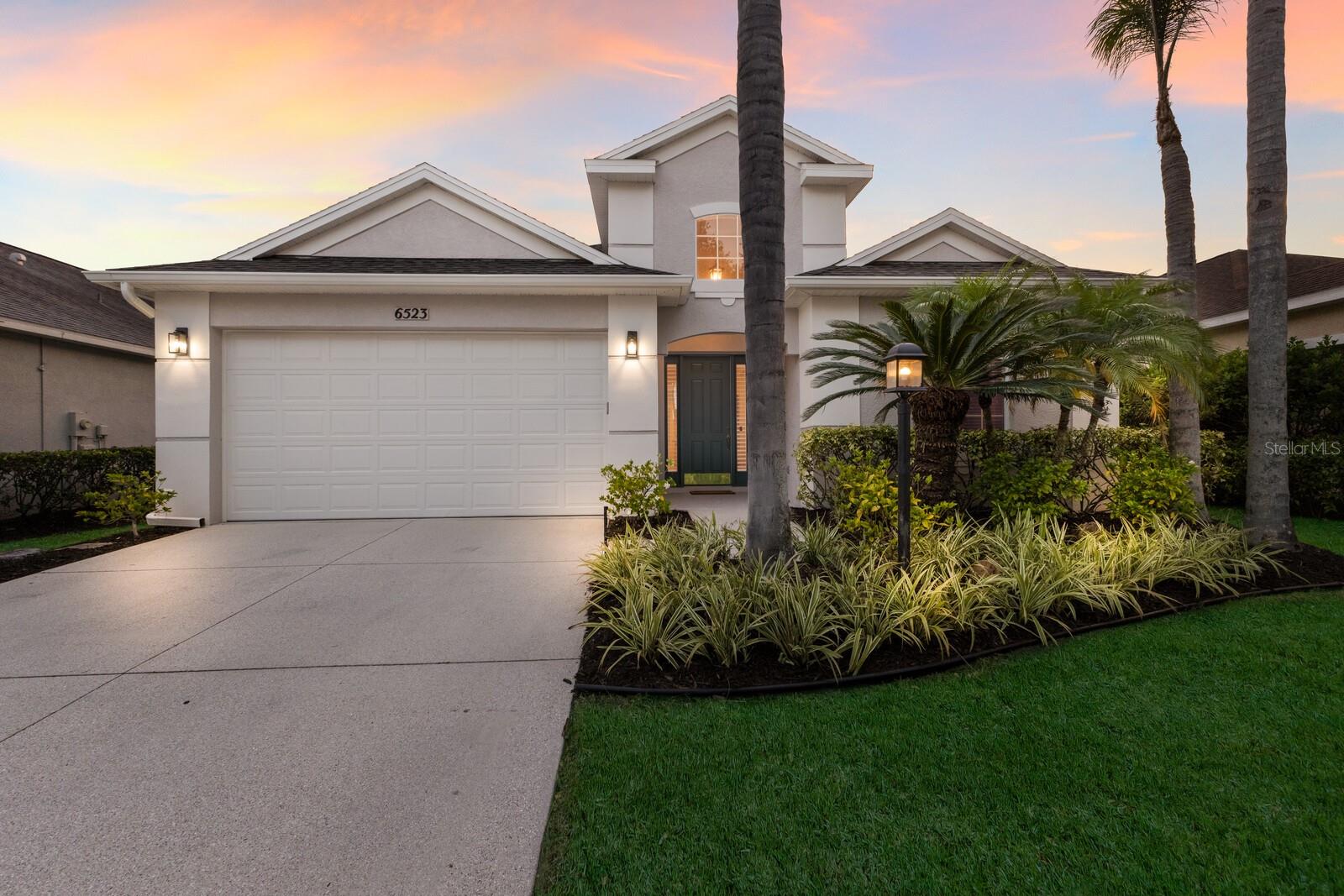 6523 BLUE GROSBEAK CIR