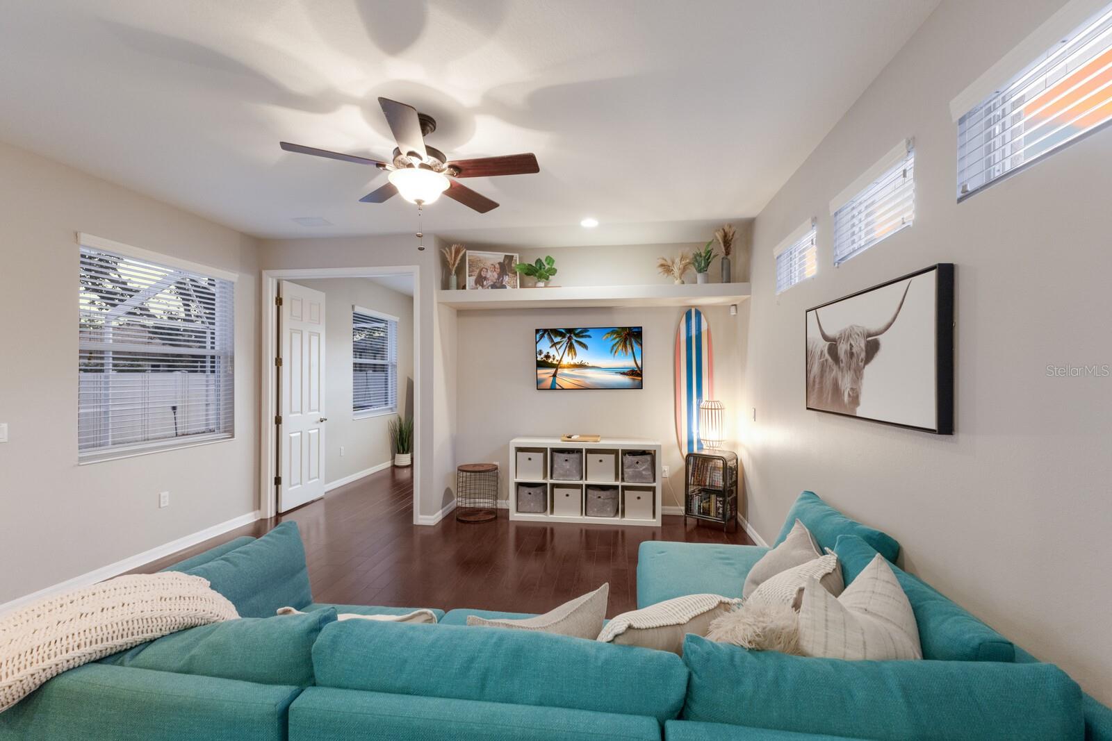 6523 BLUE GROSBEAK CIR