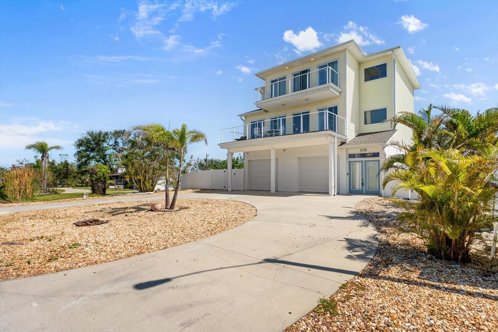 4717 LEMON BAY DR