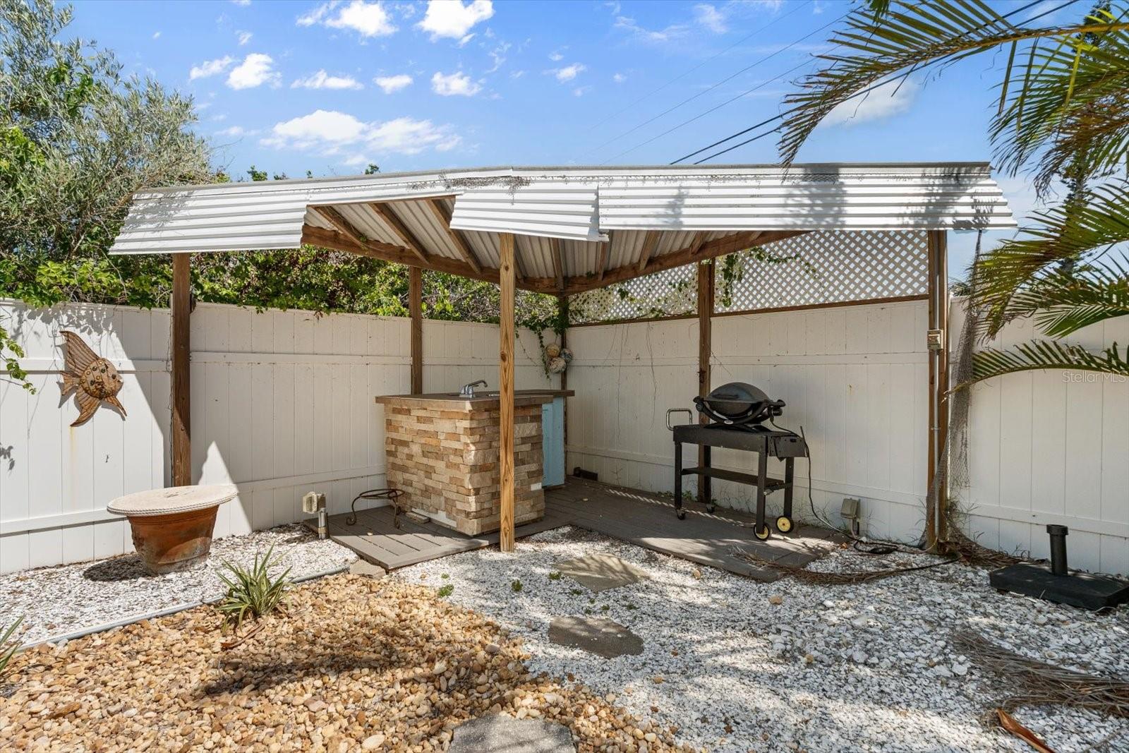 4717 LEMON BAY DR