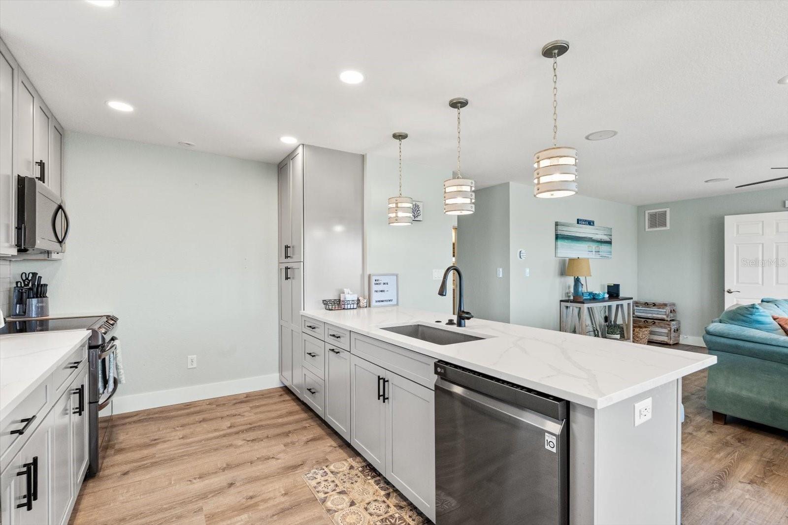 4717 LEMON BAY DR