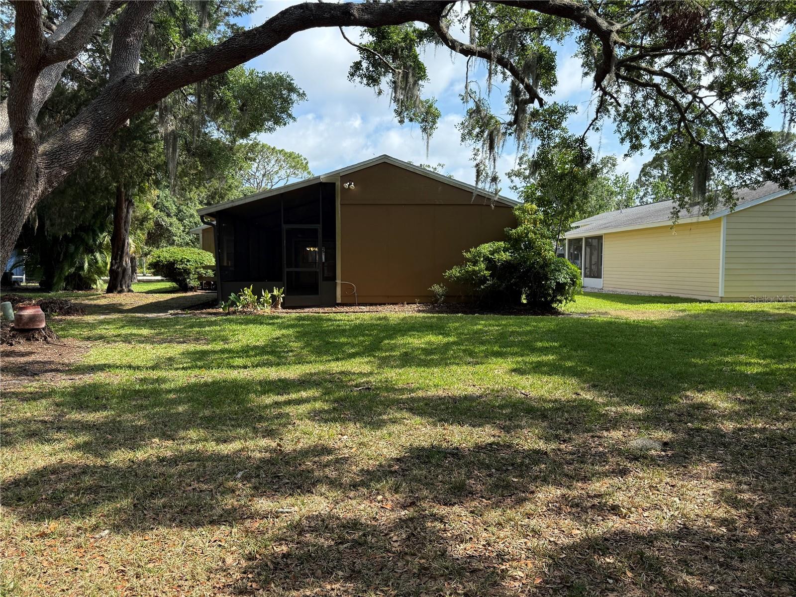 3957 BEARDED OAKS CT