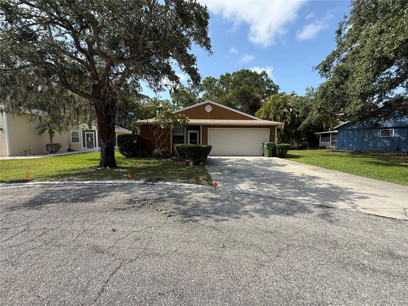 3957 BEARDED OAKS CT