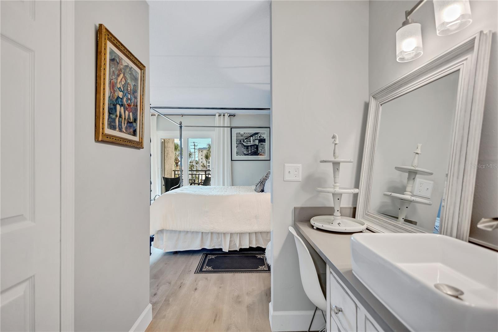 845 BENJAMIN FRANKLIN DR #302