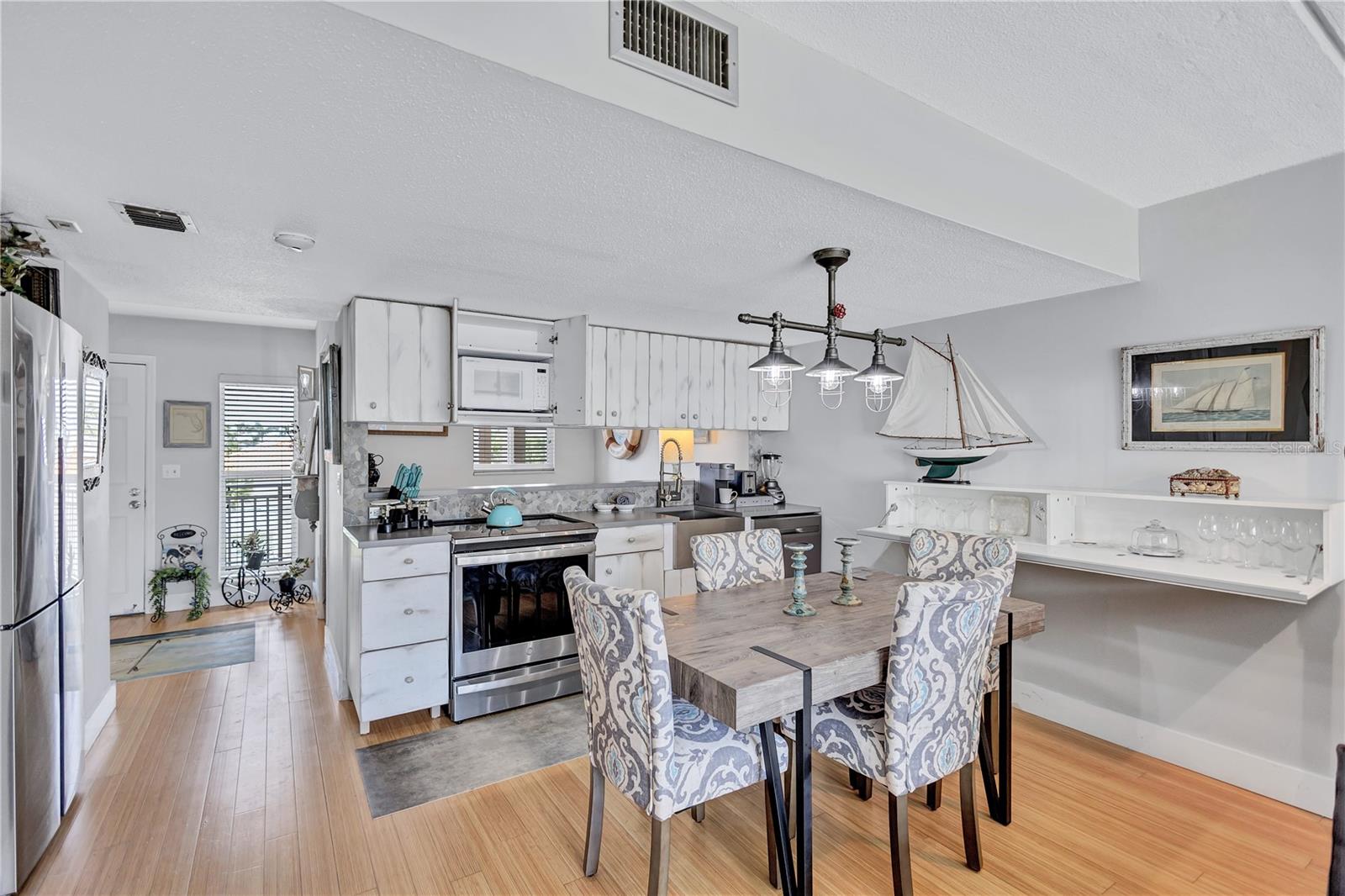 845 BENJAMIN FRANKLIN DR #302