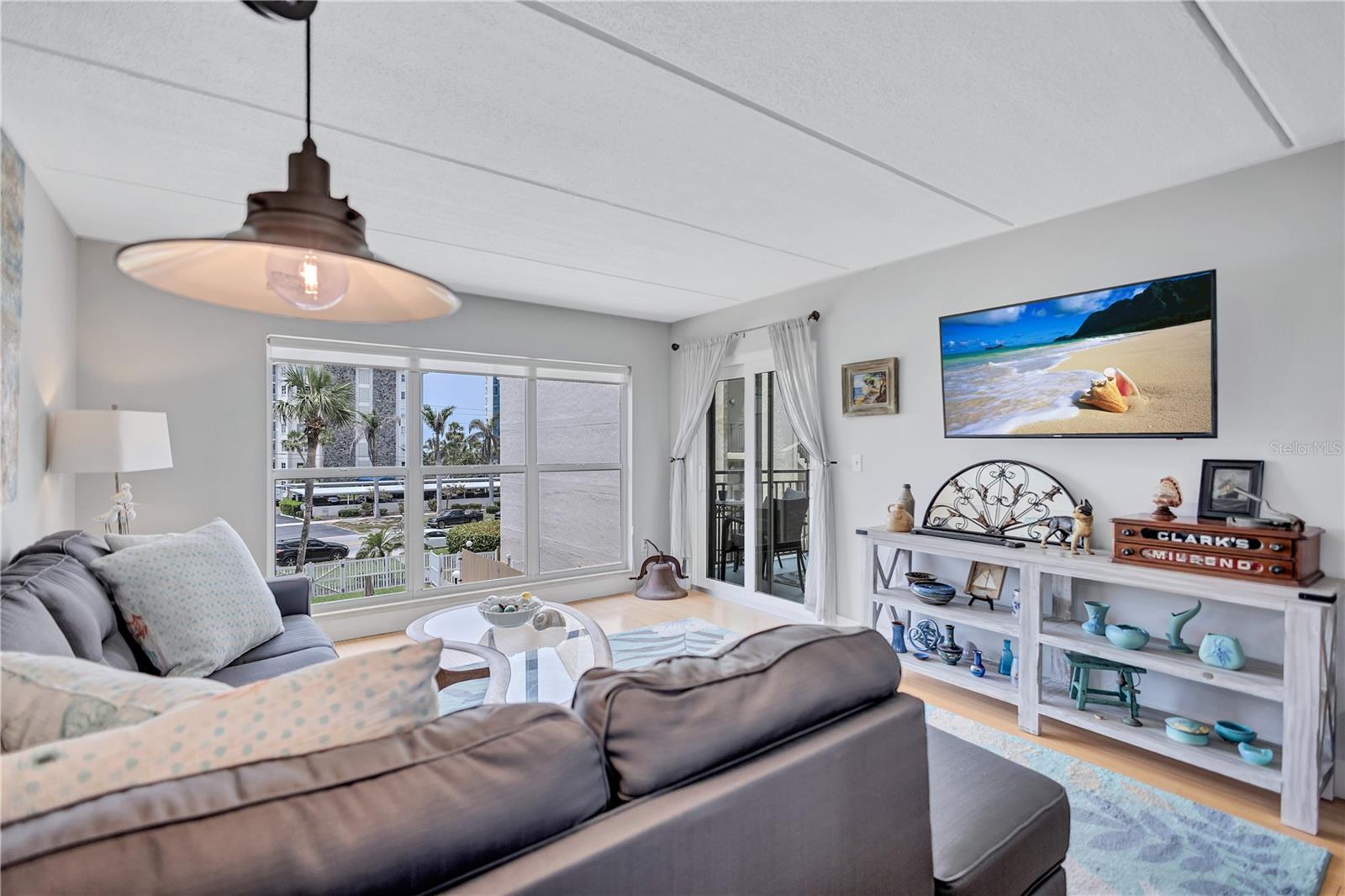 845 BENJAMIN FRANKLIN DR #302