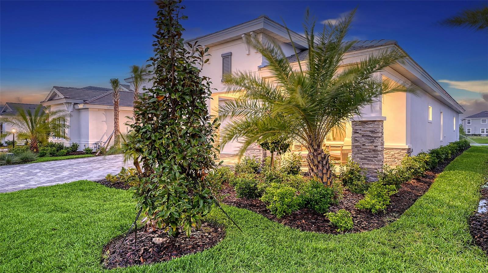 17811 ROOST PL