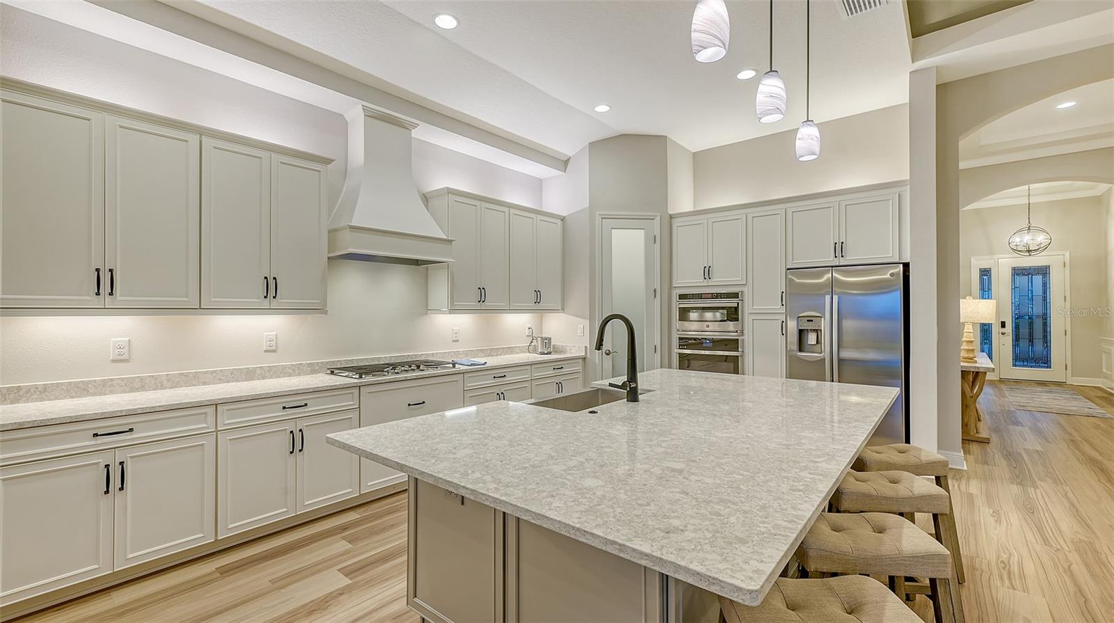 17811 ROOST PL