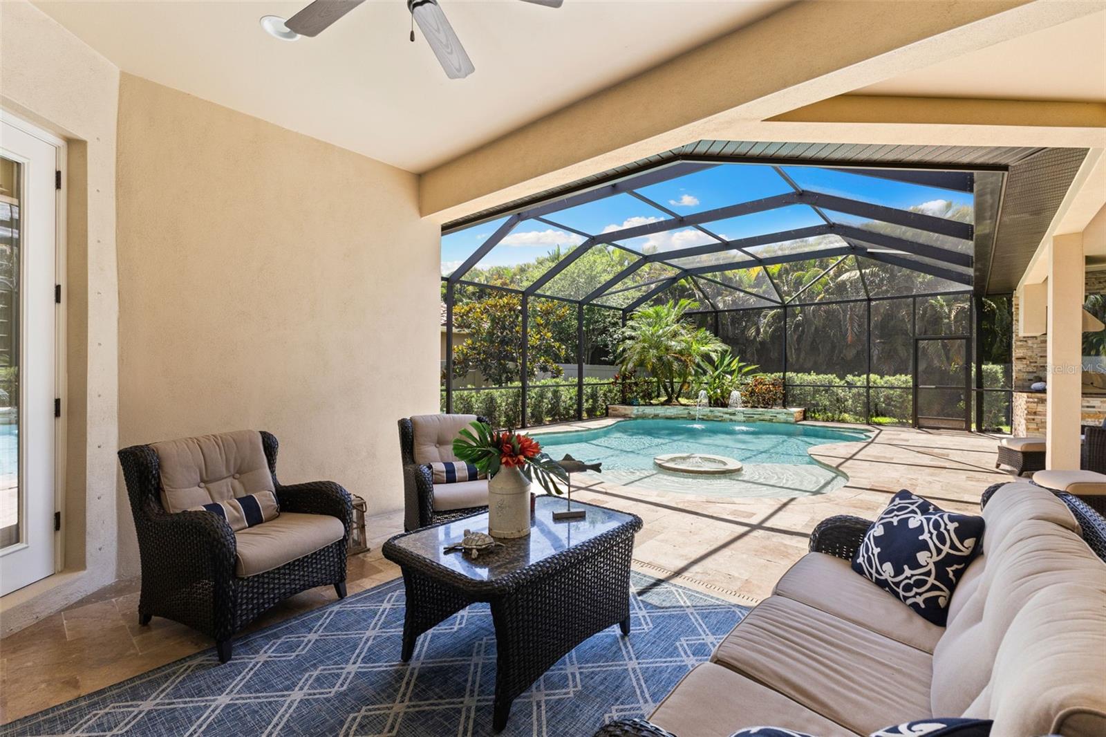 2152 MAJESTIC OAKS BLVD