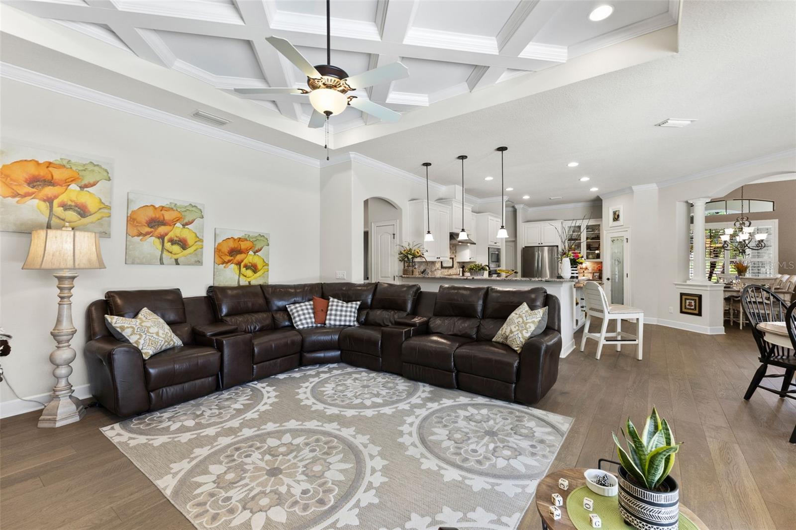 2152 MAJESTIC OAKS BLVD