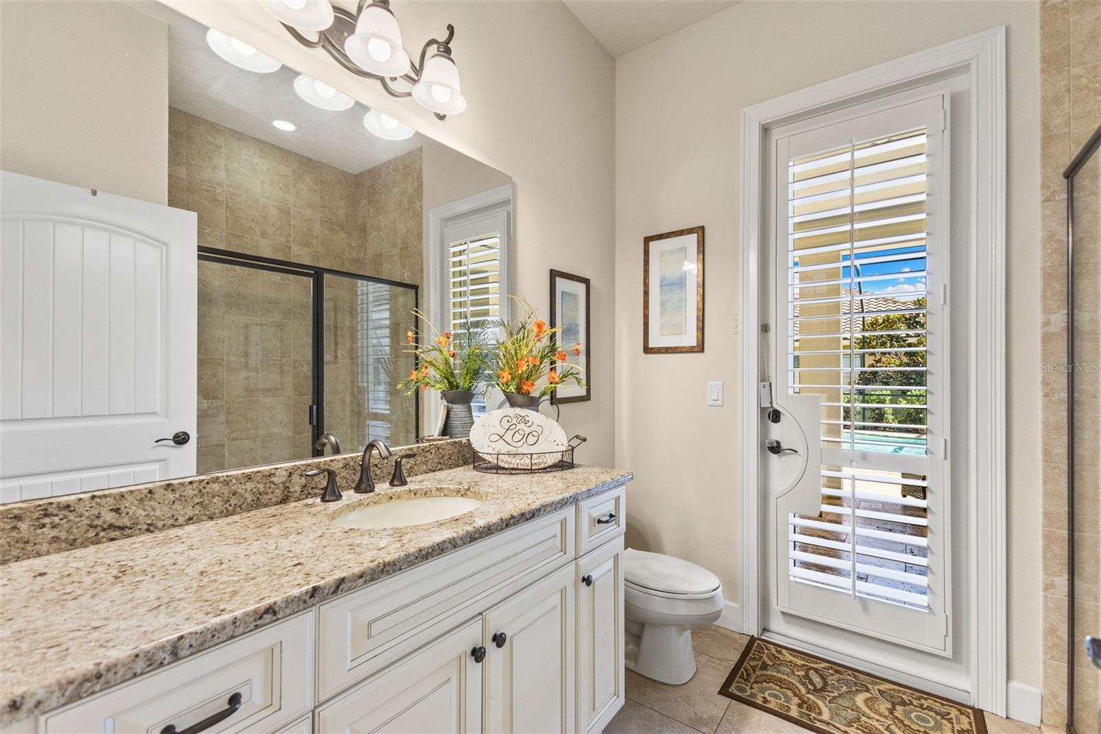 2152 MAJESTIC OAKS BLVD