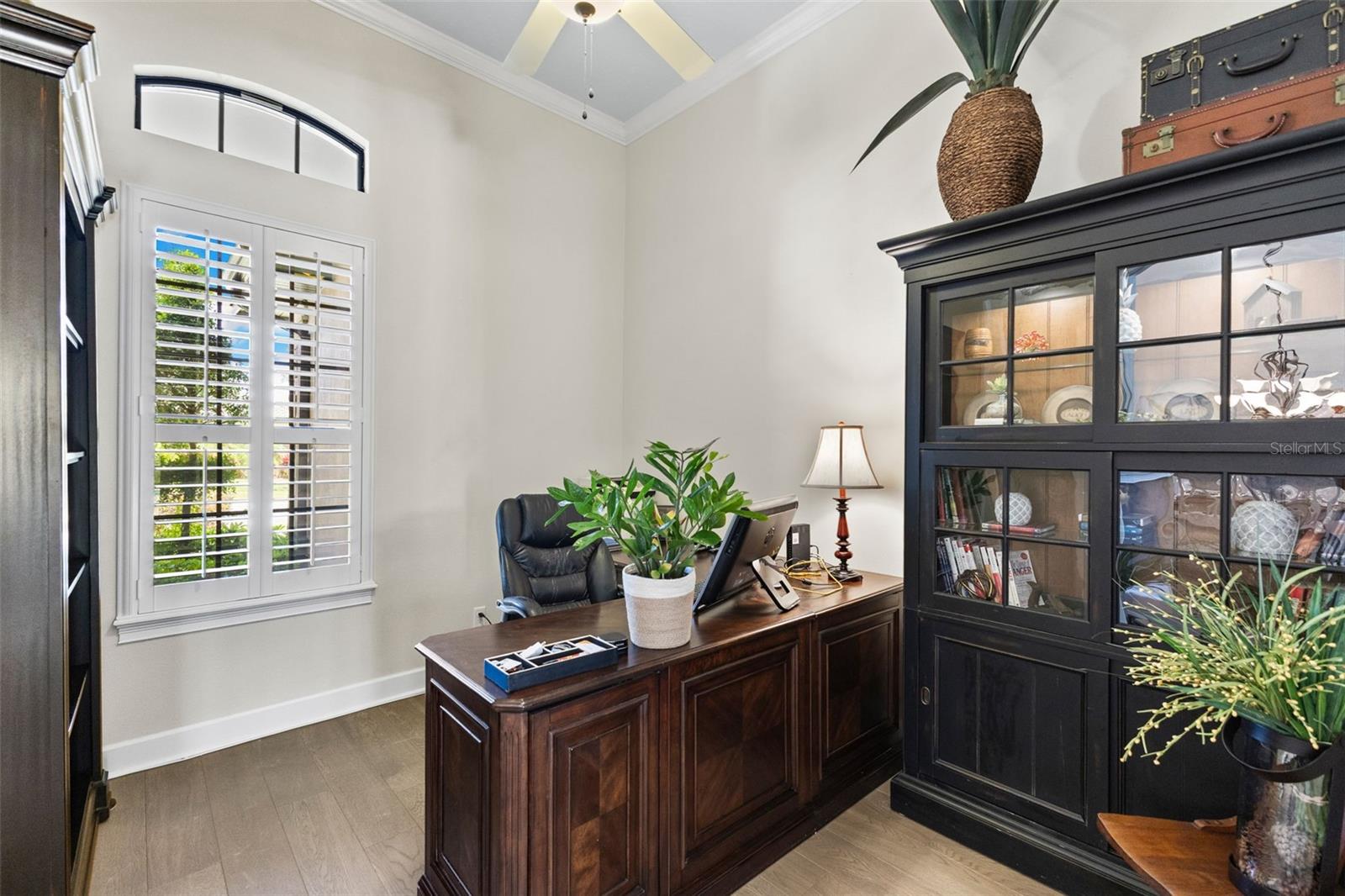 2152 MAJESTIC OAKS BLVD