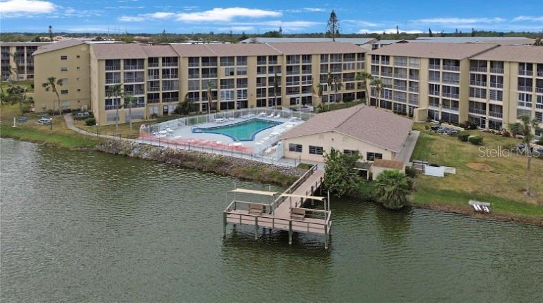 3622 LAKE BAYSHORE DR #K302