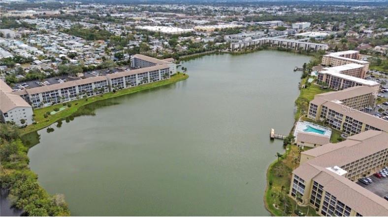 3622 LAKE BAYSHORE DR #K302