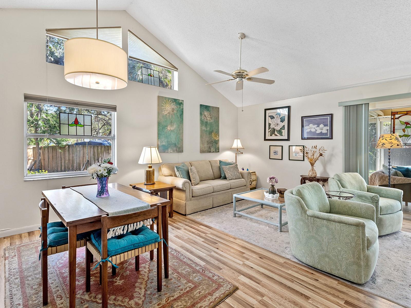 4869 VILLAGE GARDENS DR #189