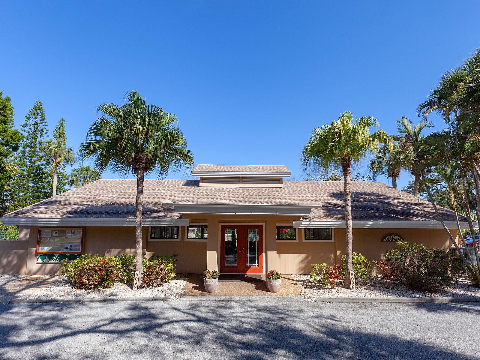 4869 VILLAGE GARDENS DR #189