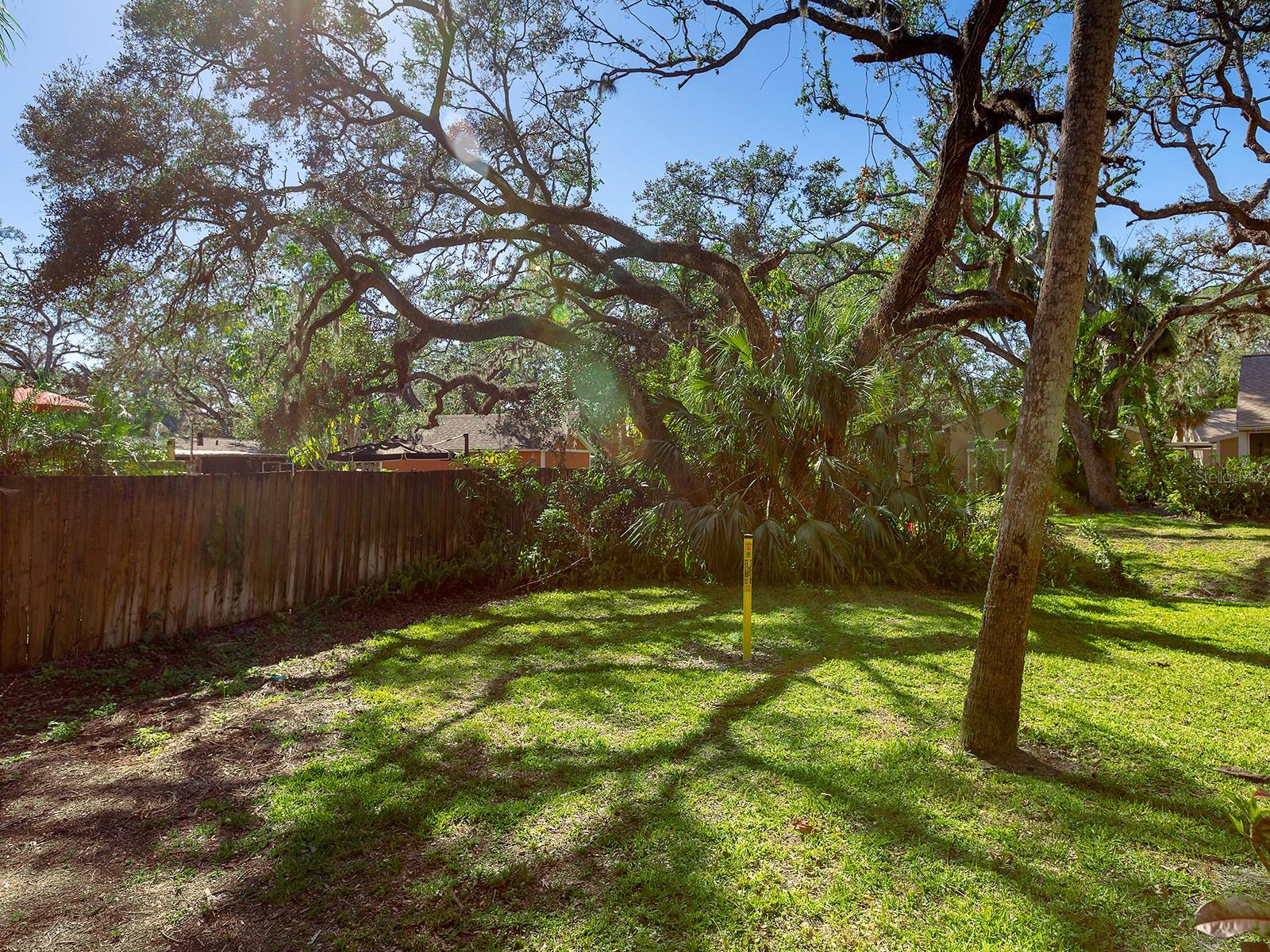 4869 VILLAGE GARDENS DR #189