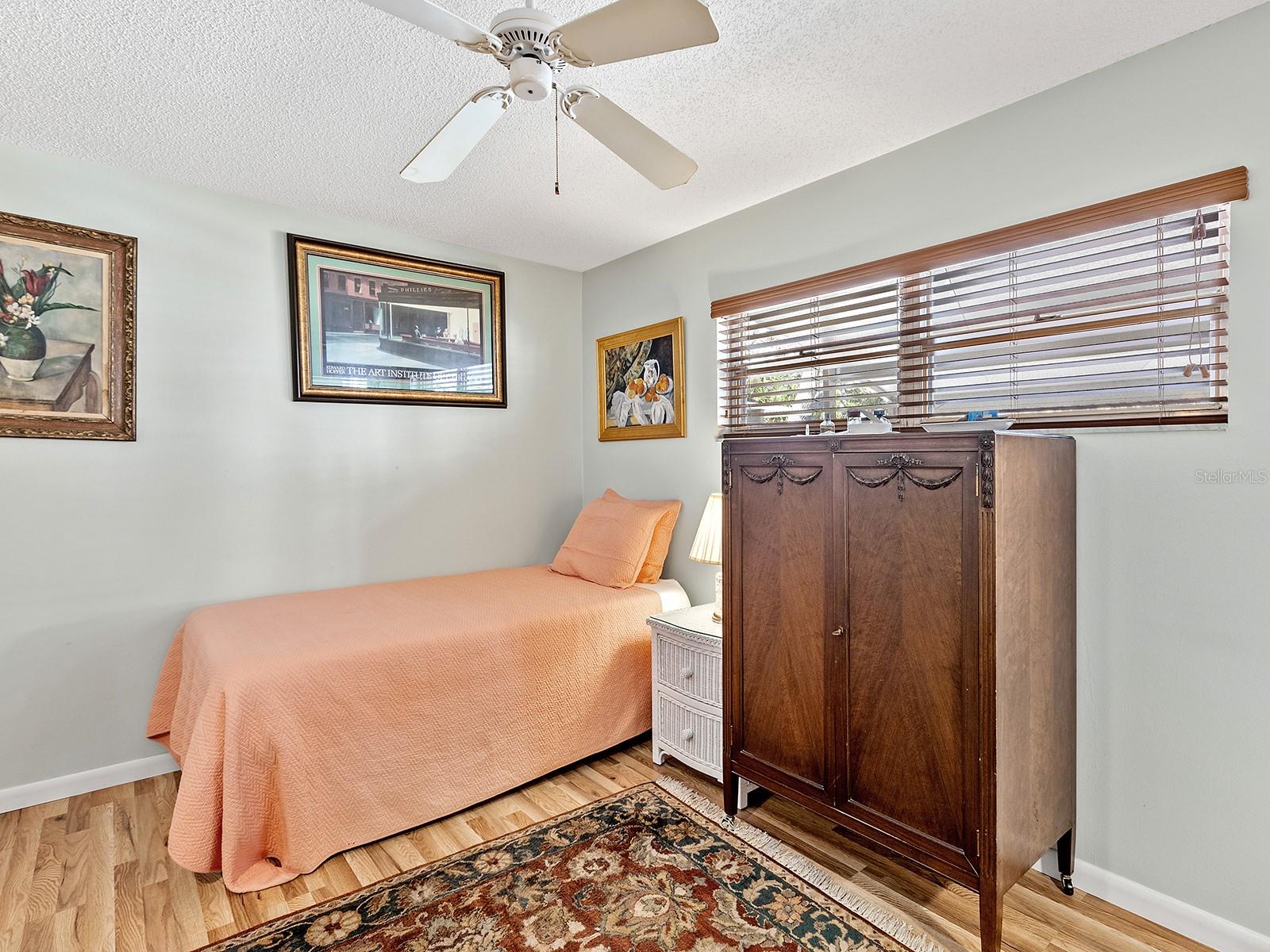 4869 VILLAGE GARDENS DR #189