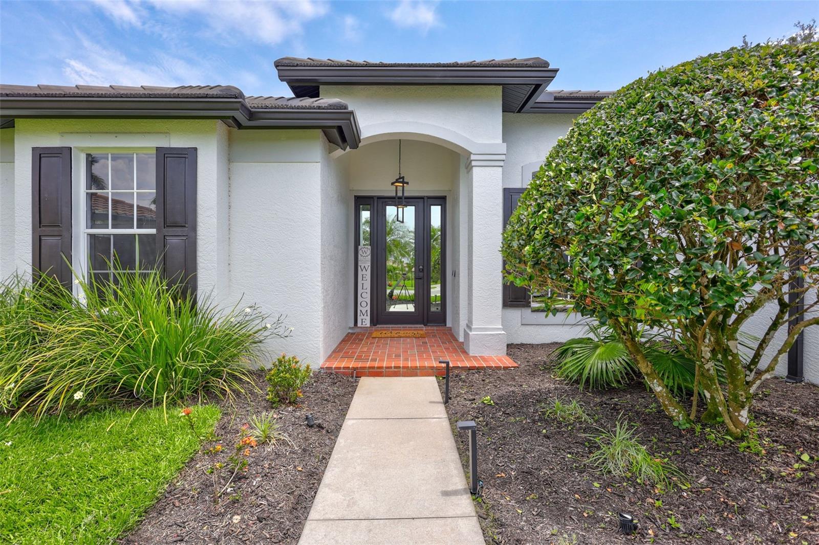 5285 FAR OAK CIR
