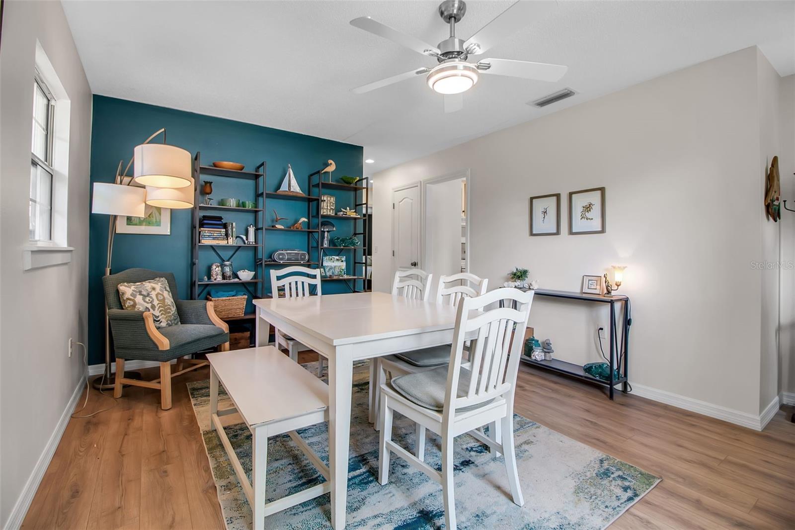 951 VARET RD