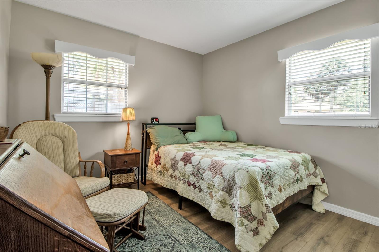 951 VARET RD