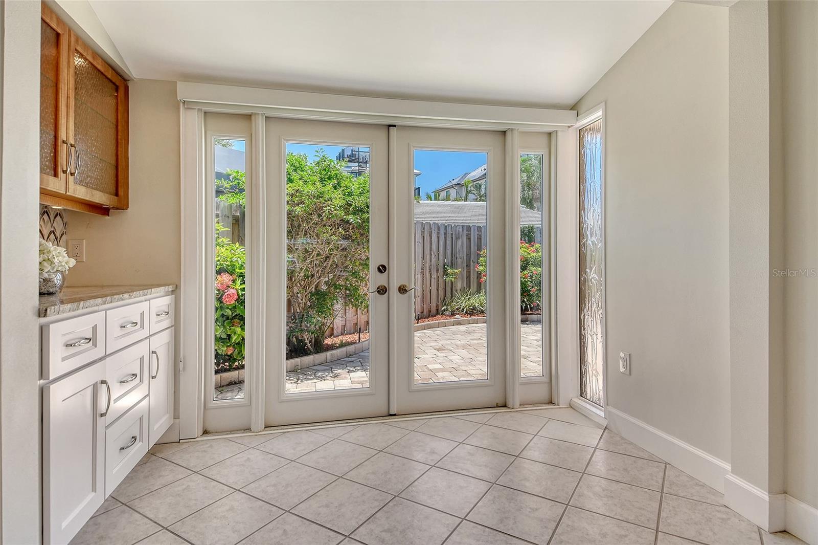 104 WHISPERING SANDS DR #V27