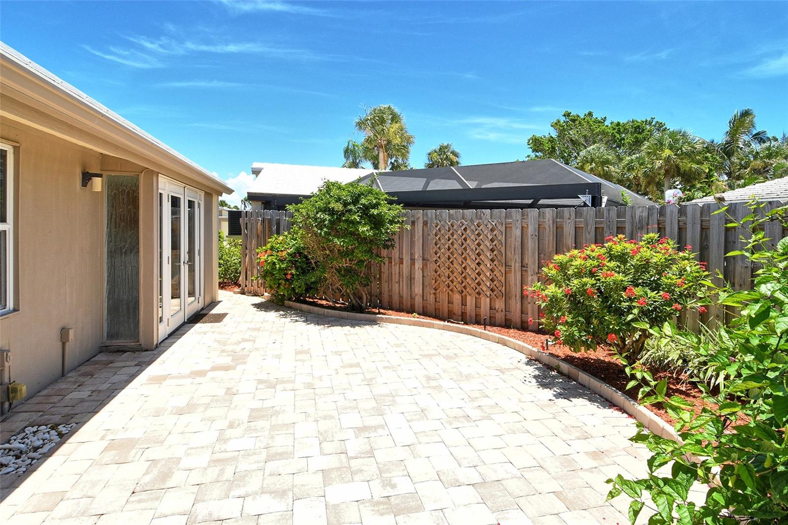 104 WHISPERING SANDS DR #V27