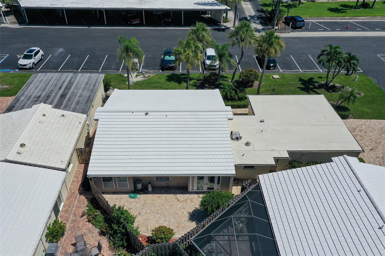 104 WHISPERING SANDS DR #V27