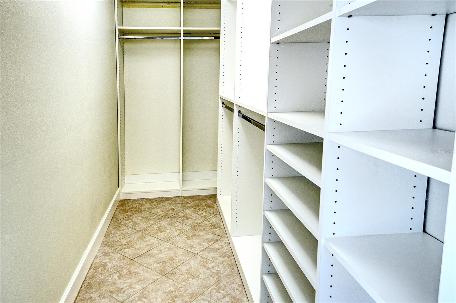 104 WHISPERING SANDS DR #V27