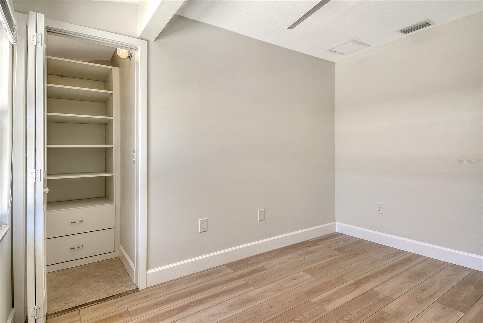 104 WHISPERING SANDS DR #V27