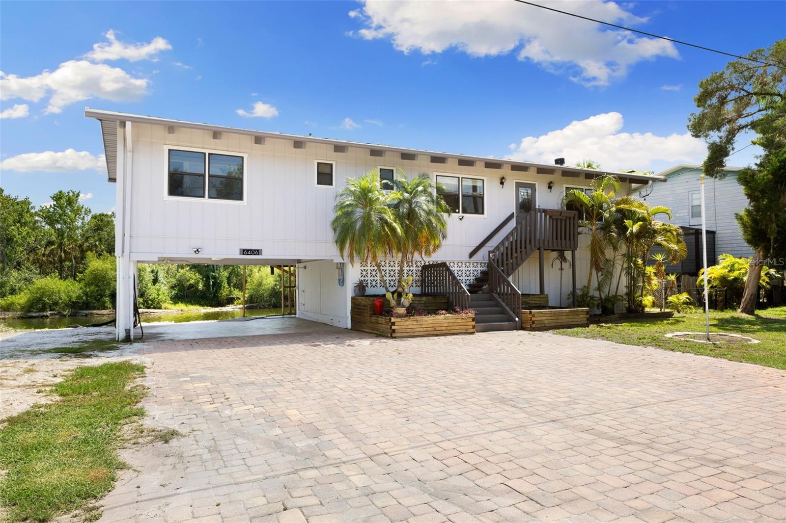 6406 LINCOLN RD