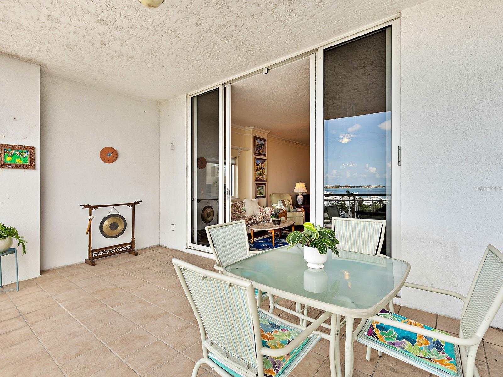 1233 N GULFSTREAM AVE #401