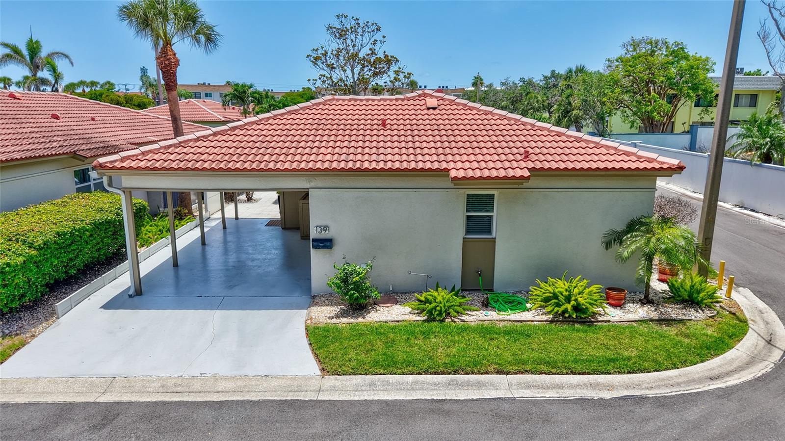 139 VISTA HERMOSA CIRCLE