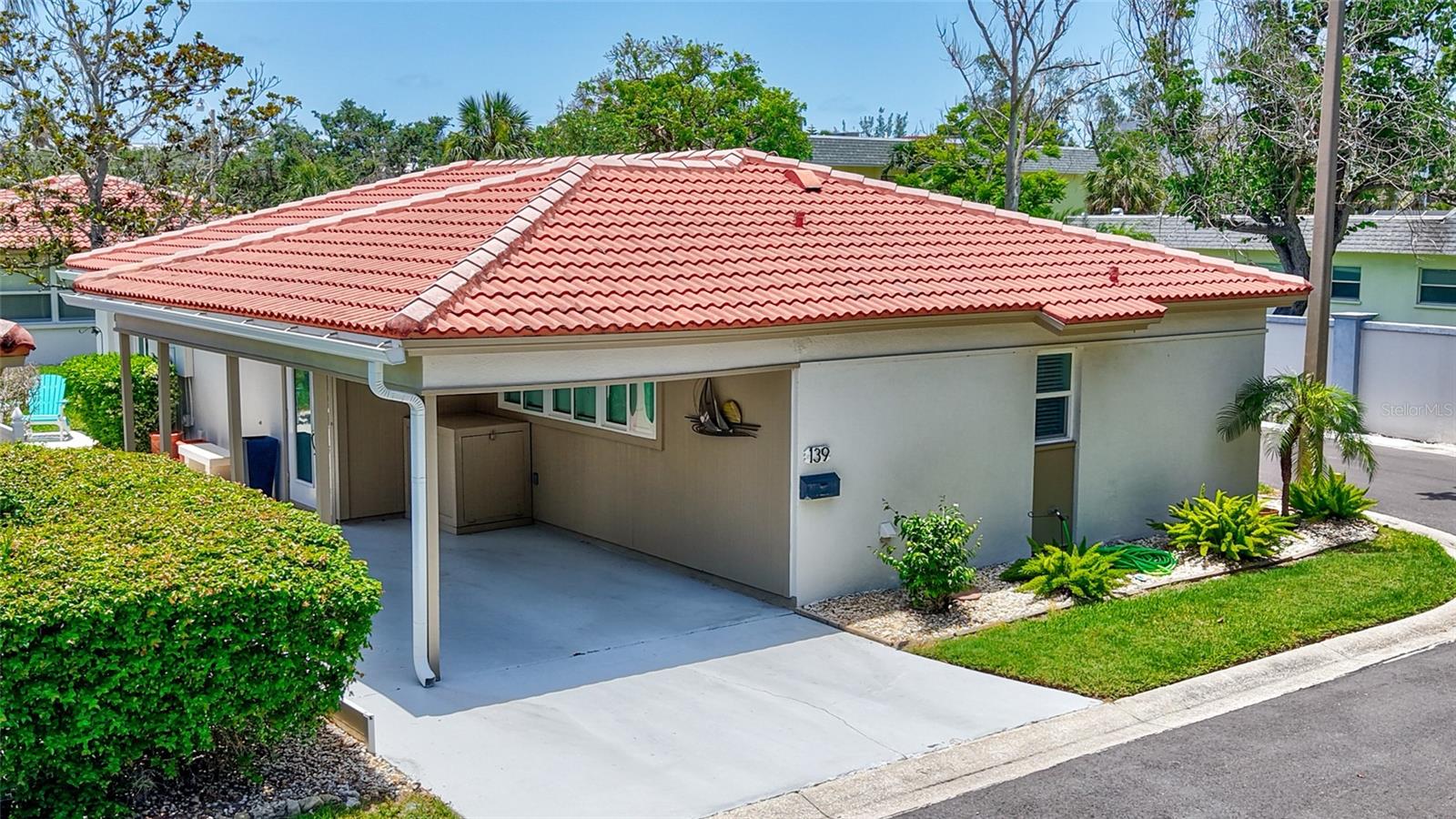 139 VISTA HERMOSA CIRCLE