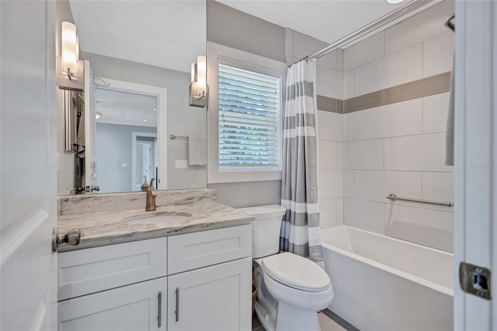 139 VISTA HERMOSA CIRCLE