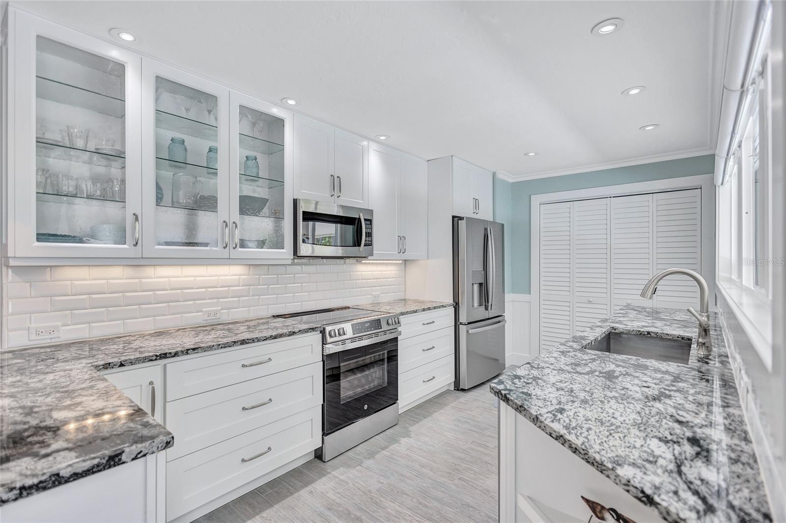 139 VISTA HERMOSA CIRCLE