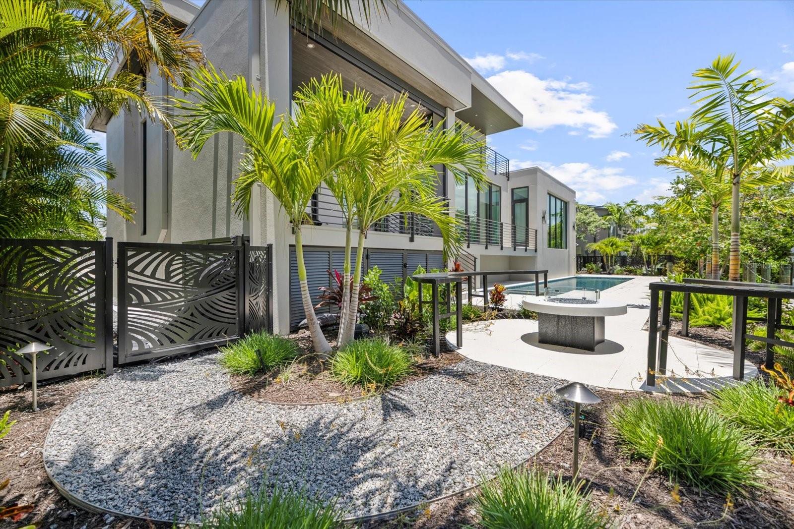 590 DE NARVAEZ DR