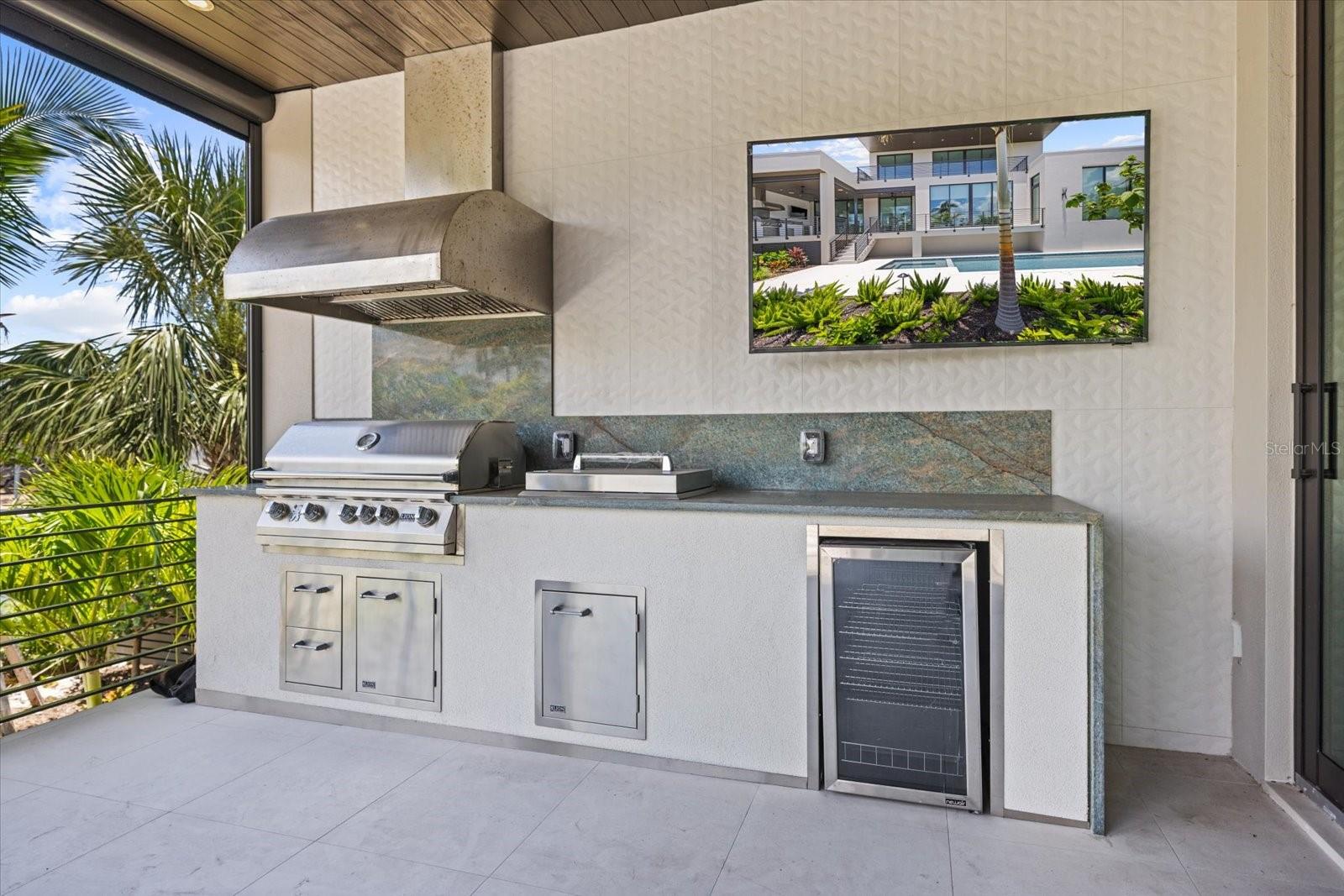590 DE NARVAEZ DR