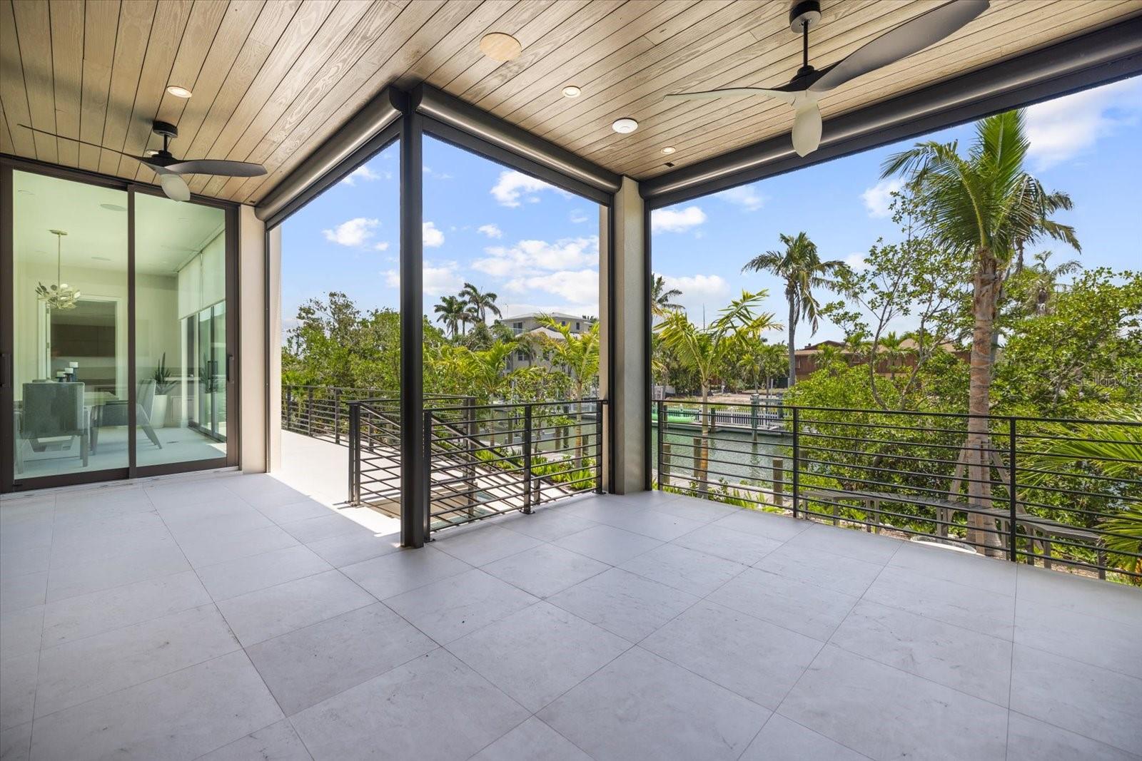 590 DE NARVAEZ DR