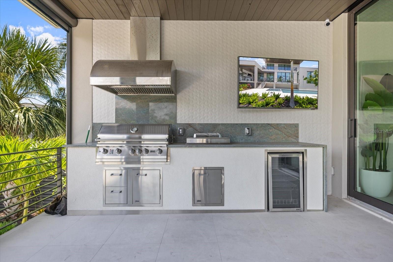 590 DE NARVAEZ DR