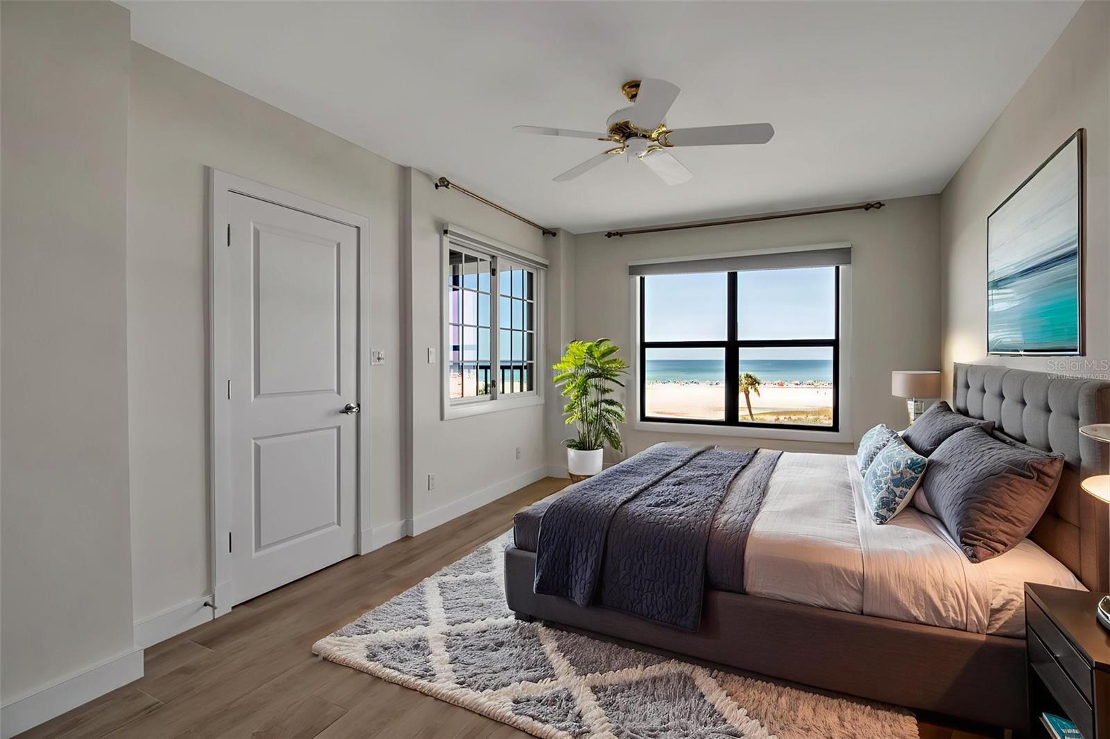 5740 MIDNIGHT PASS RD #405