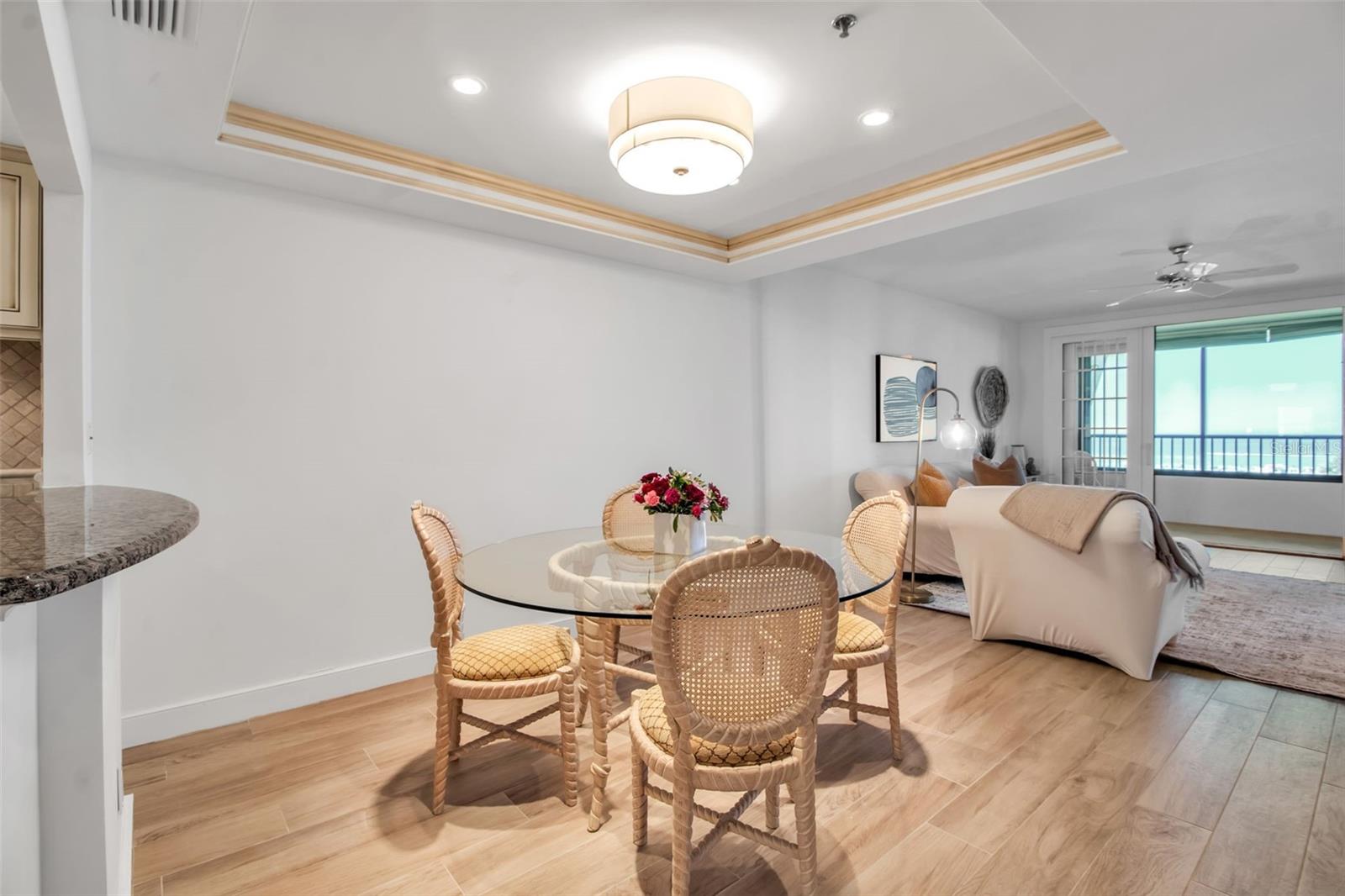 5740 MIDNIGHT PASS RD #405