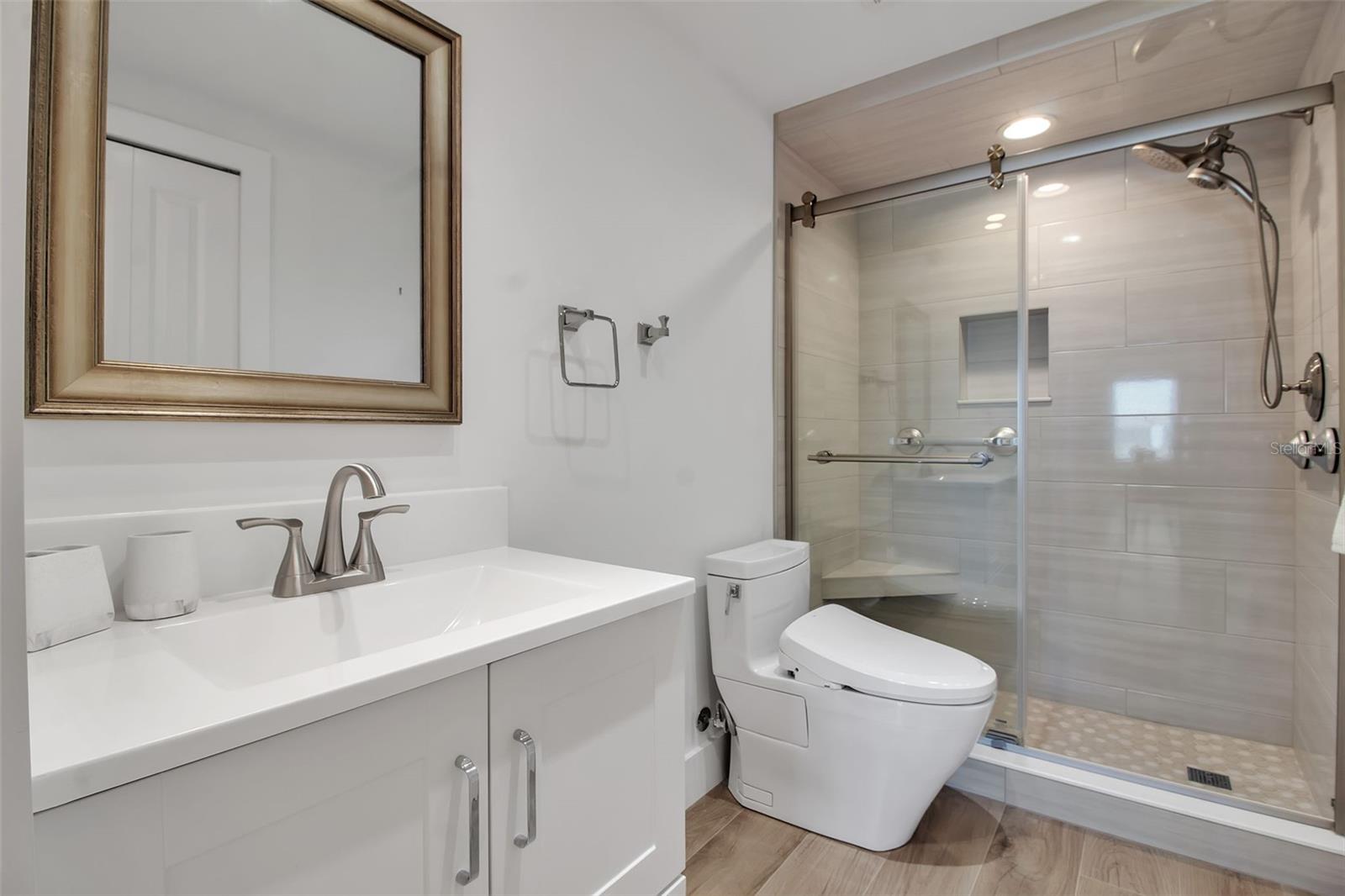 5740 MIDNIGHT PASS RD #405