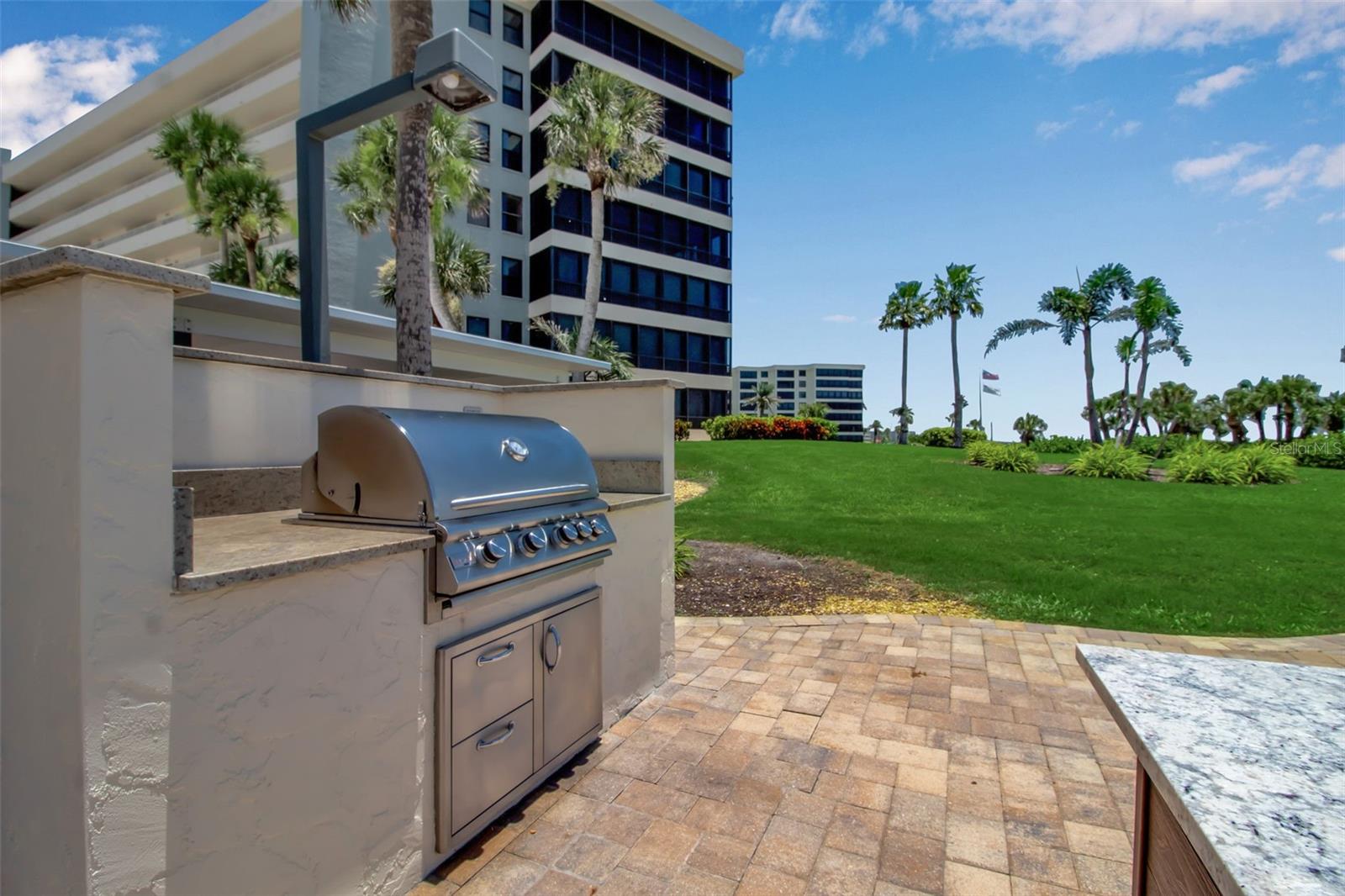 5740 MIDNIGHT PASS RD #405