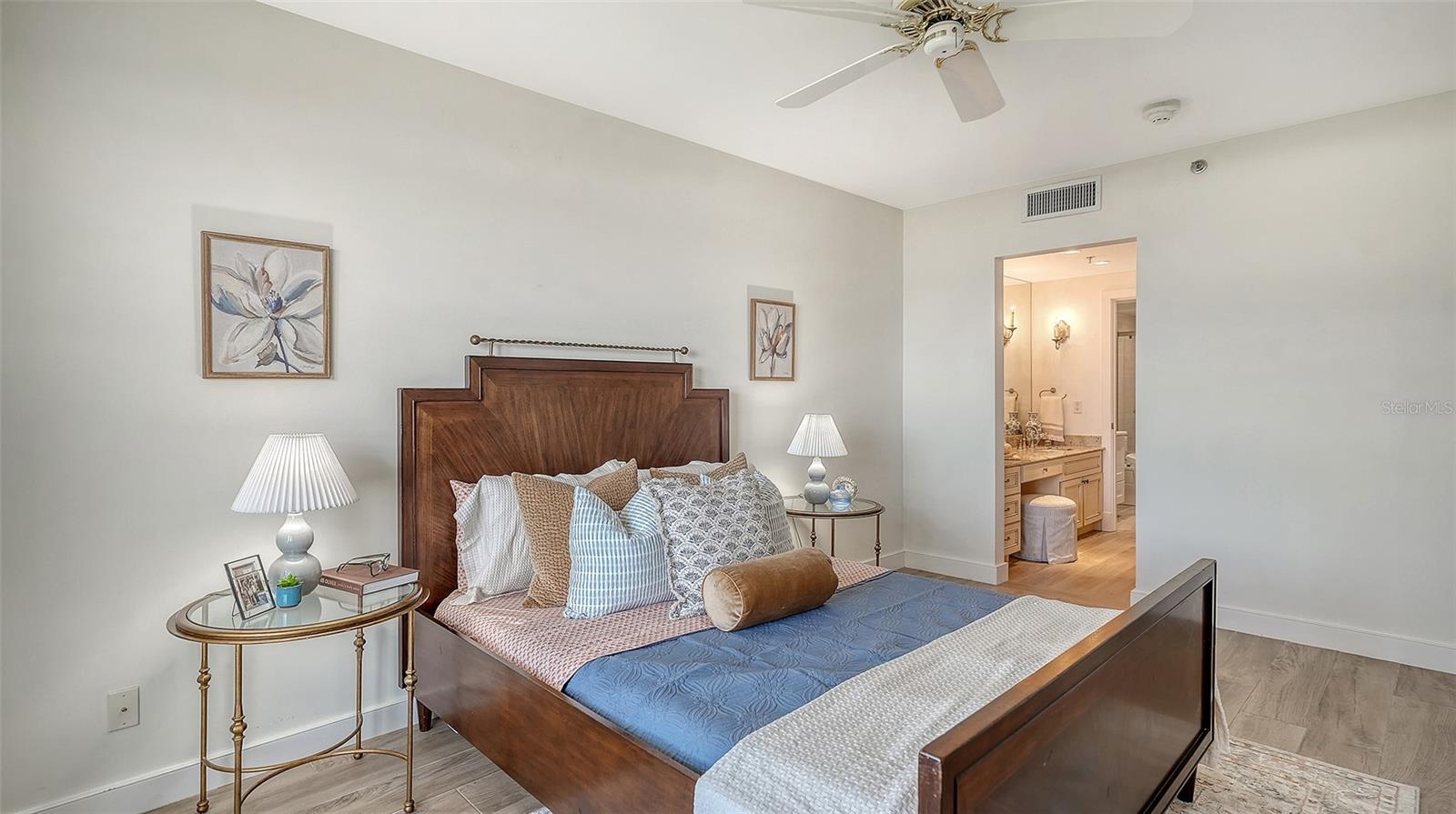 5740 MIDNIGHT PASS RD #405