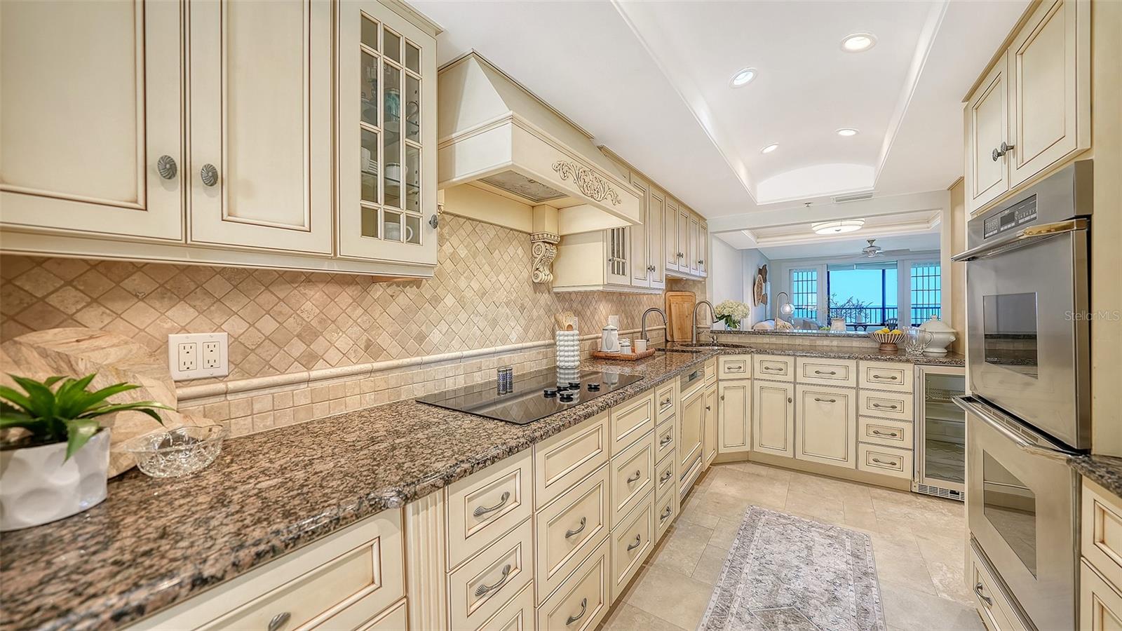 5740 MIDNIGHT PASS RD #405