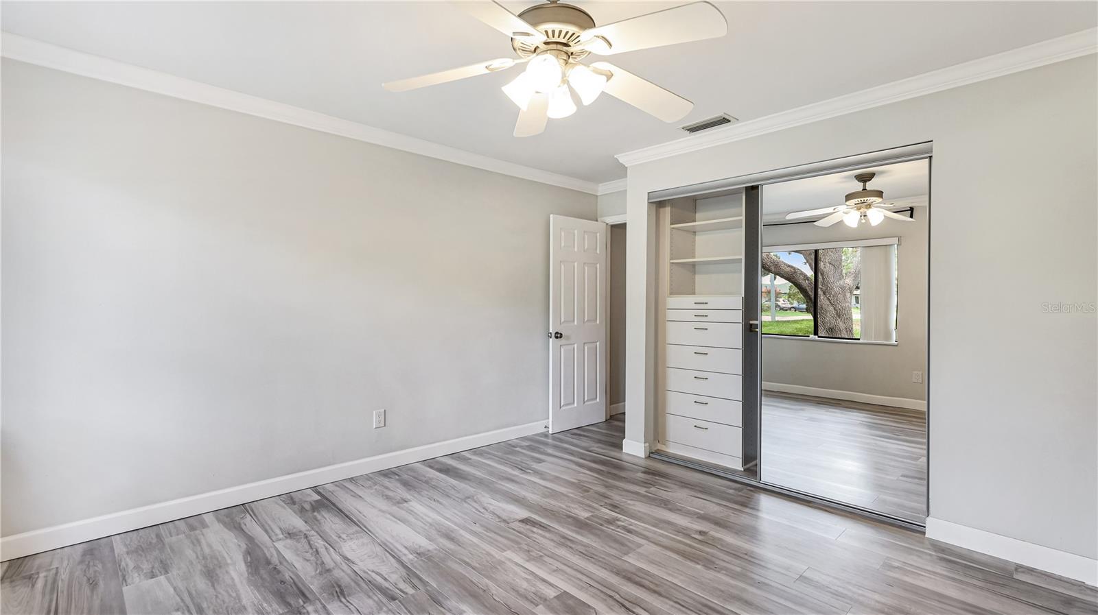 2383 LAKESIDE MEWS #D3